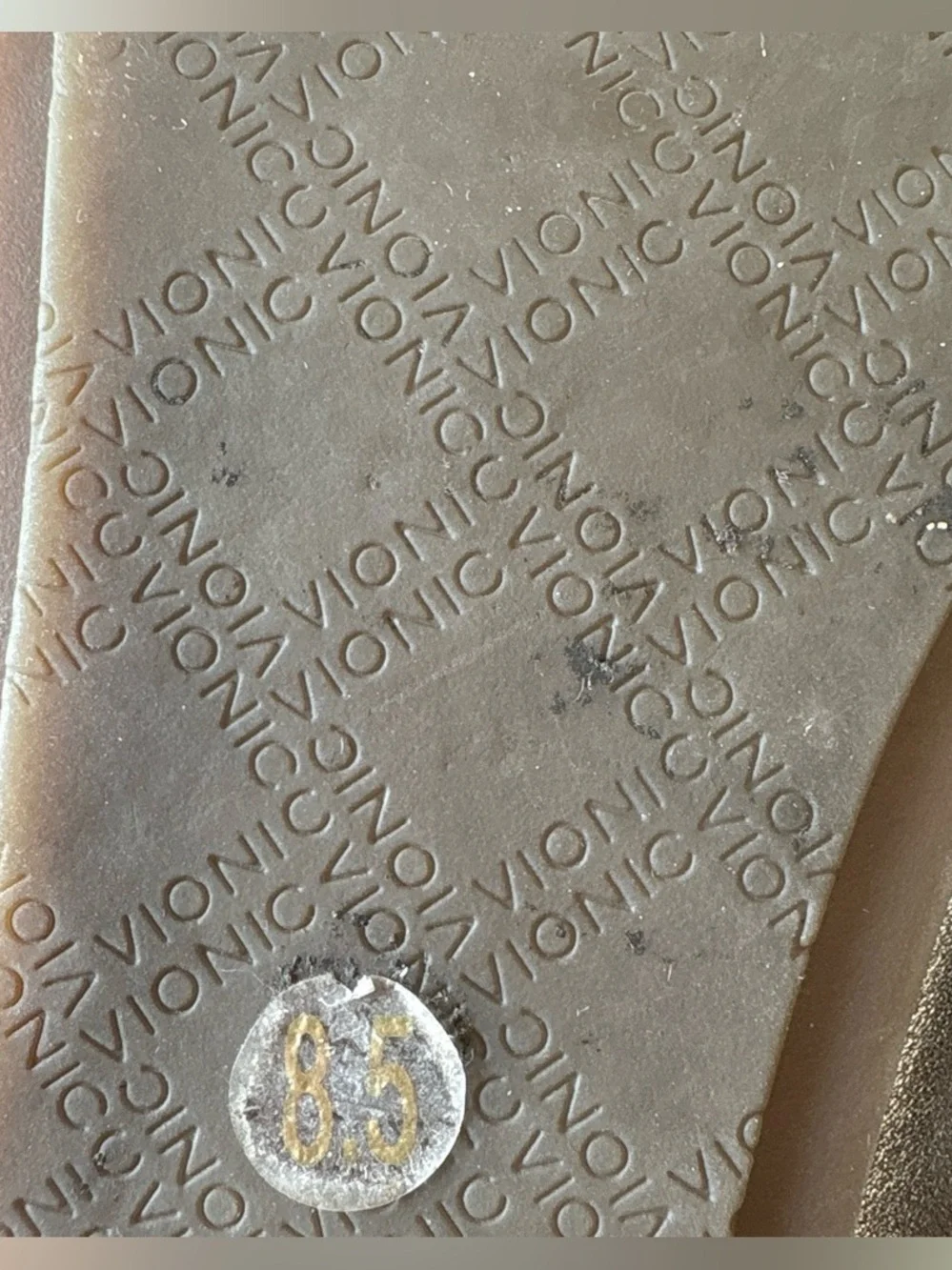 Vionic Surin Metallic Silver Perforated Leather Ballet Flats✨